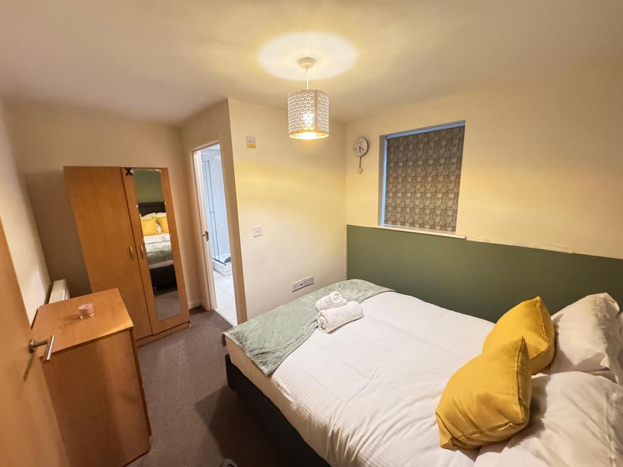 The Vogue Stay, 3 Bedrooms, 2 Bathrooms, Ideal For Jr & Oxford Hospitals, Free Carpark, Conveniently Located For Ring Road Access, 2 Miles From Oxford City Centre Easy Car & Bus Route Exterior foto