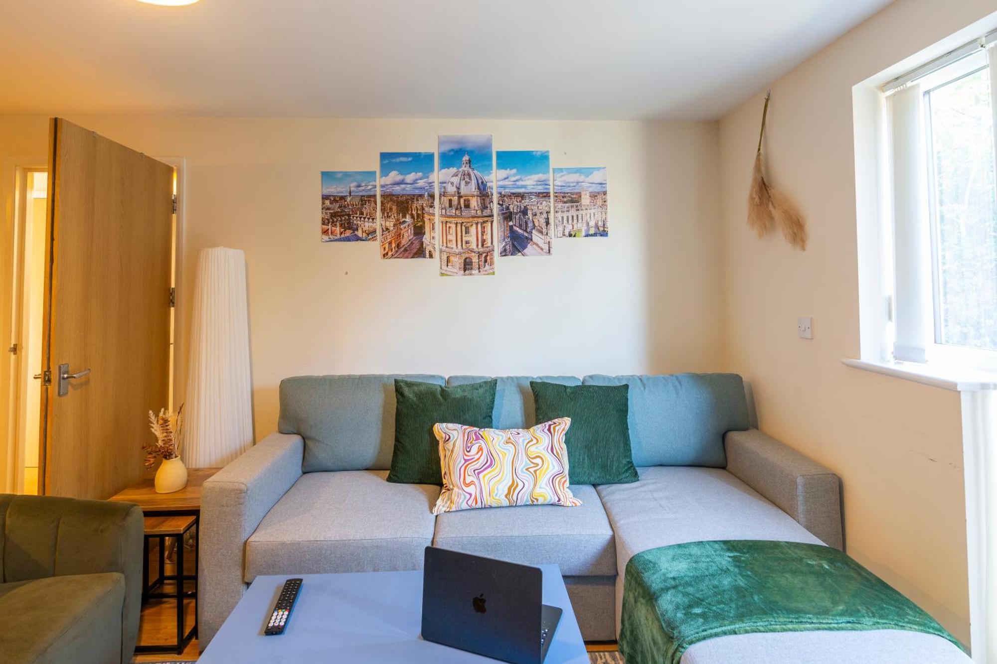 The Vogue Stay, 3 Bedrooms, 2 Bathrooms, Ideal For Jr & Oxford Hospitals, Free Carpark, Conveniently Located For Ring Road Access, 2 Miles From Oxford City Centre Easy Car & Bus Route Exterior foto